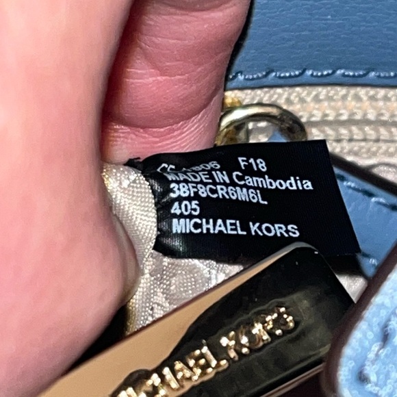 Michael Kors Rivington Studded Medium Messenger Bag Blue - Picture 7 of 12